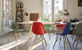 Bild för artikel - Designklassiker: Eames Plastic Side Chair DSW
