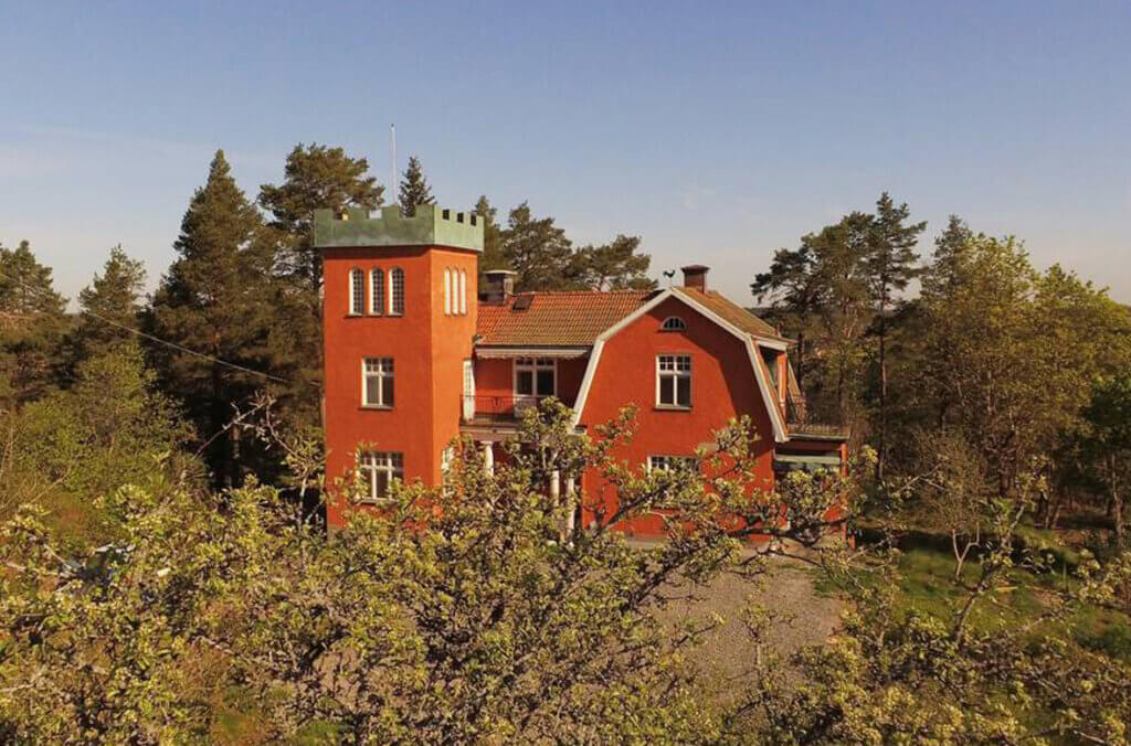 Bild för artikel - Stig Dagermans hus till salu: ”Riktigt coolt hus” 