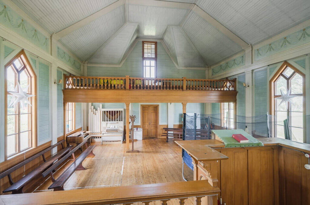 Kyrkan blev bostad – kyrksalen kvar